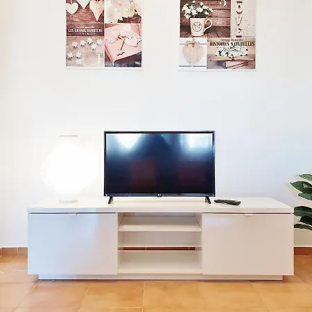 1 Bedroom Apart In Praia Da Rocha, Only 5 Min Walk To The Beach! Διαμέρισμα *