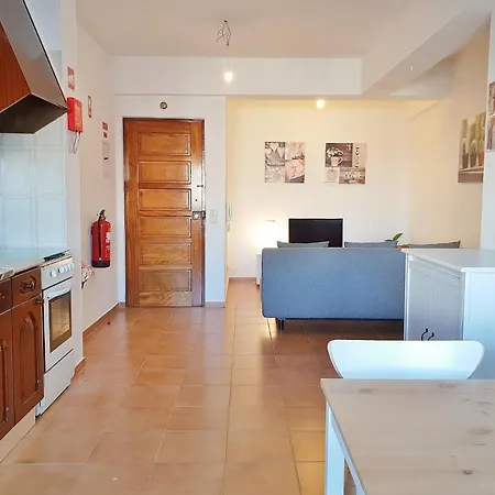 1 Bedroom Apart In Praia Da Rocha, Only 5 Min Walk To The Beach! Διαμέρισμα *