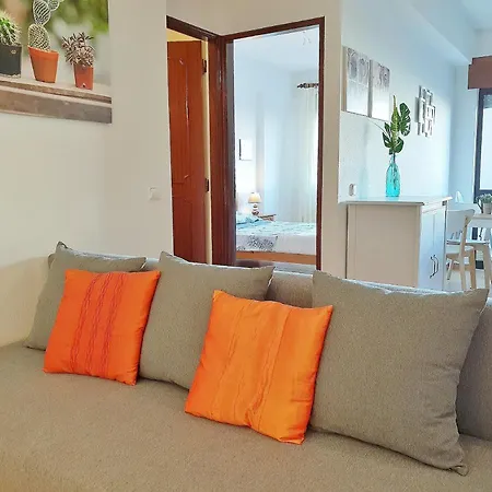 1 Bedroom Apart In Praia Da Rocha, Only 5 Min Walk To The Beach! Apartment *