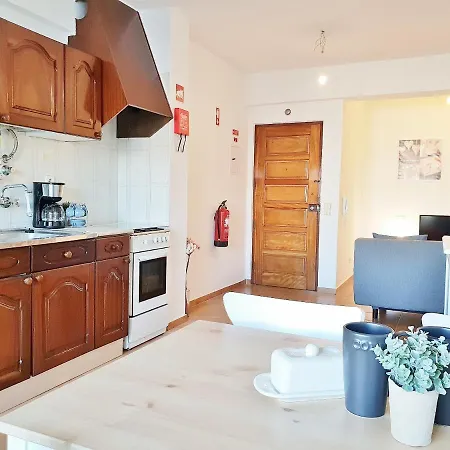 Apartmán 1 Bedroom Apart In Praia Da Rocha, Only 5 Min Walk To The Beach! *