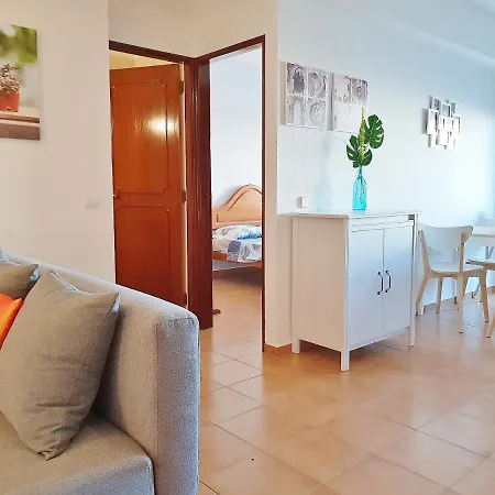 1 Bedroom Apart In Praia Da Rocha, Only 5 Min Walk To The Beach! Portimão